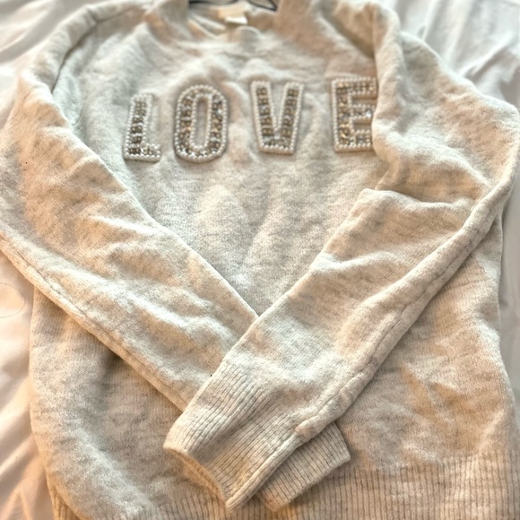 H & M beaded LOVE Wide-cut extra soft off-white sweater. Size XS - Picture 5 of 5